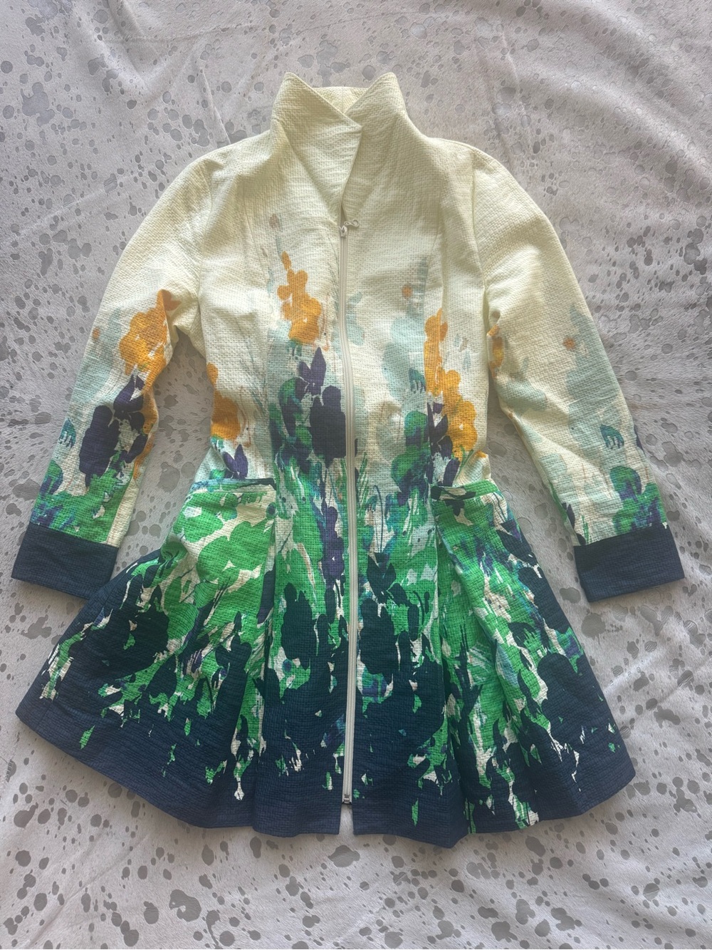 Samuel Dong Abstract Floral Print Belted Coat - Cream & Green Size Small - Picture 3 of 5